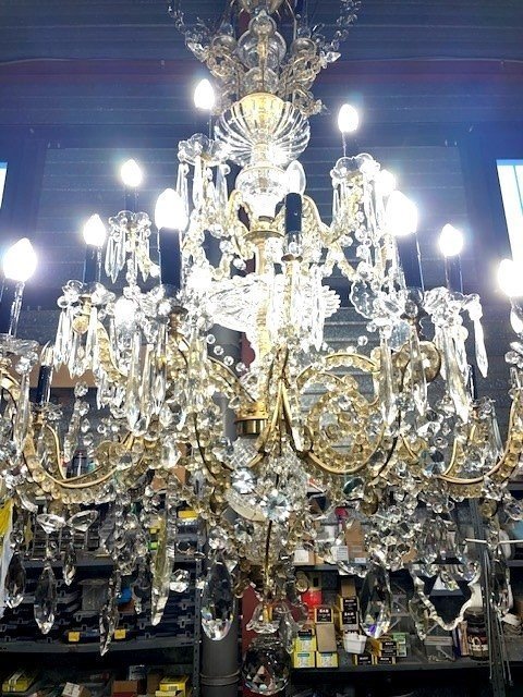 Palatial Size Chandelier In Baccarat Crystal-photo-7