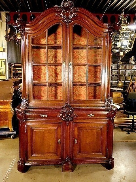 Vitrine du XVIIIe siècle 