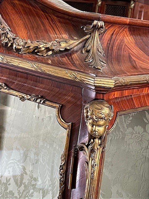 Louis XV Display Case With Espagnolettes-photo-2