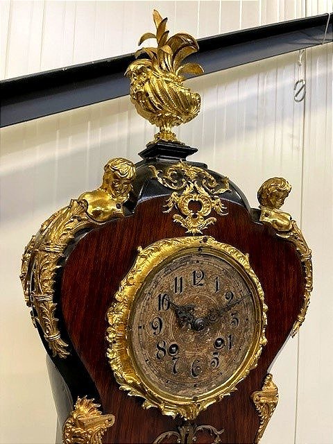 Pendule et sa gaine de style Louis XV -photo-1