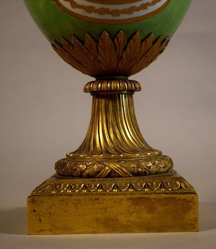 Porcelain And Gilded Bronze Vase-photo-4