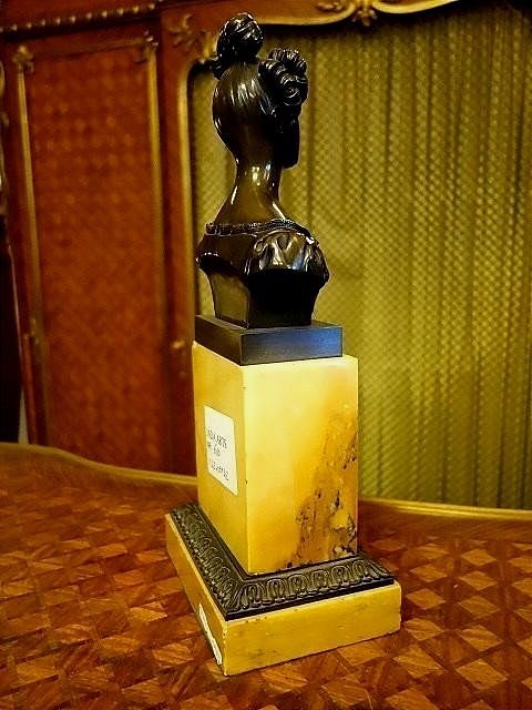 Charles X Bust Of A Lady-photo-4
