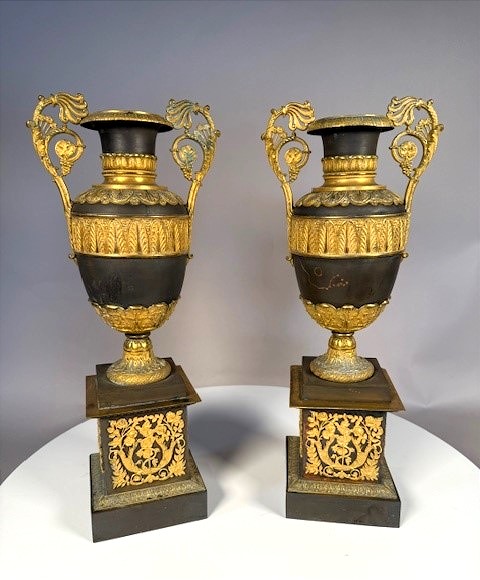 Paire de vases Empire 