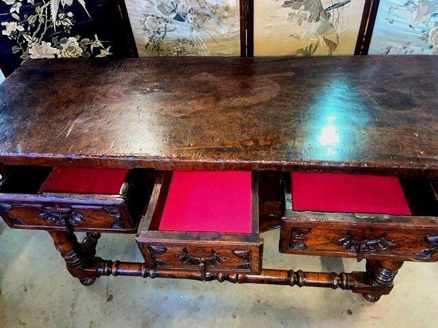 17th Century Spanish Table -photo-3