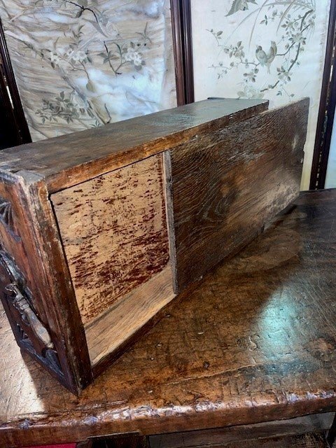 17th Century Spanish Table -photo-4
