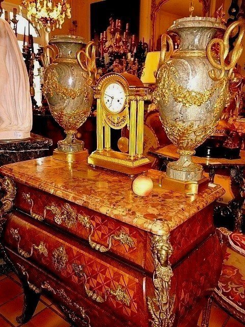 Palatial Size Pair Of Marble And Bronze Vases-photo-2