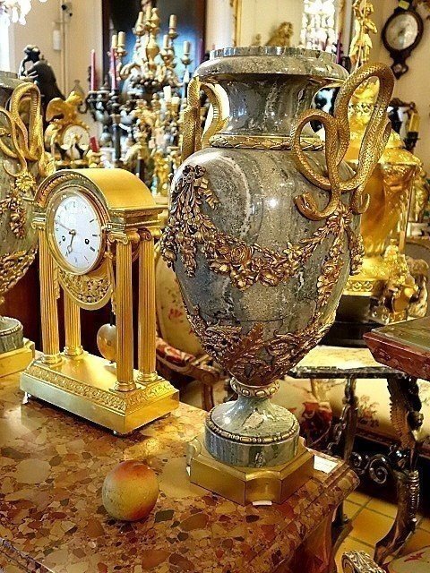 Palatial Size Pair Of Marble And Bronze Vases-photo-3