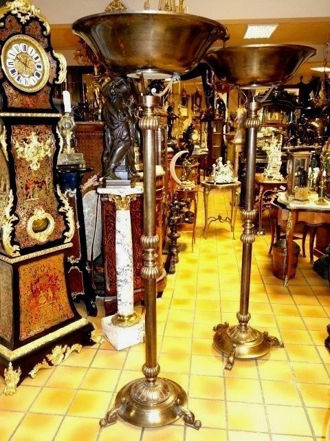 Paire de lampadaires des années 1940