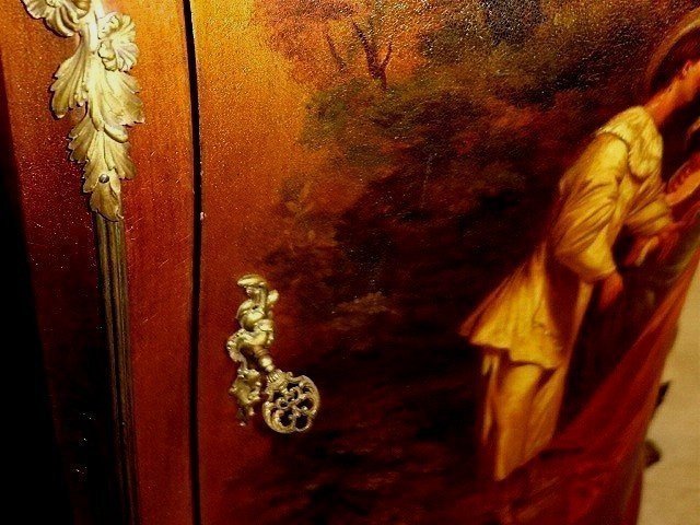 Pair Of Louis XV Style Corner Cabinets -photo-2