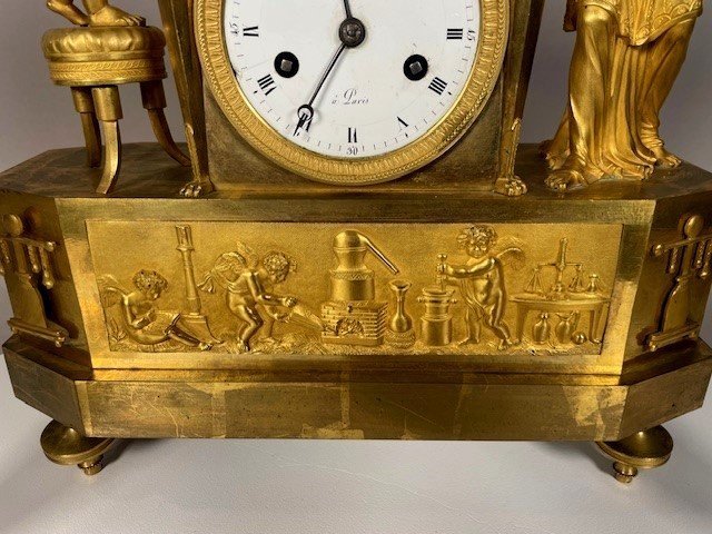 Empire Clock Depicting The Discovery Of Static Electricity-photo-3