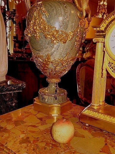 Paire de vases géant en marbre et bronze-photo-4