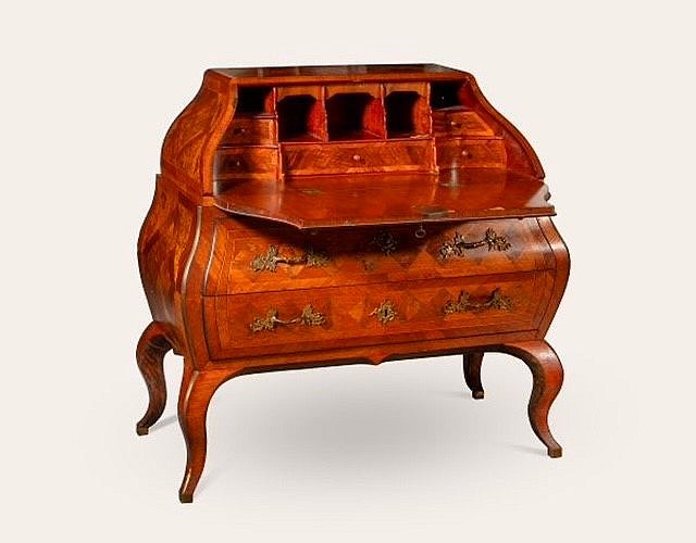 Bureau du XVIIIe siècle 