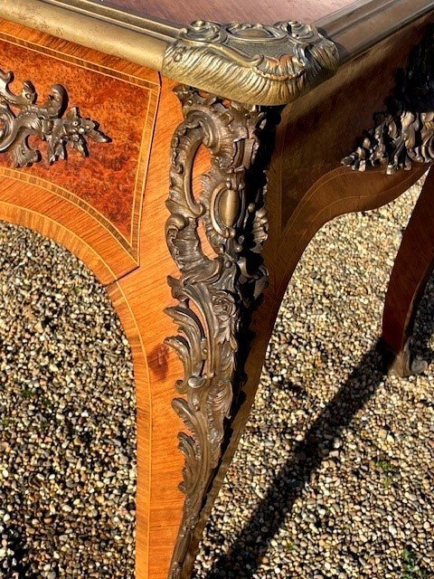Grand bureau plat de style Louis XV -photo-1