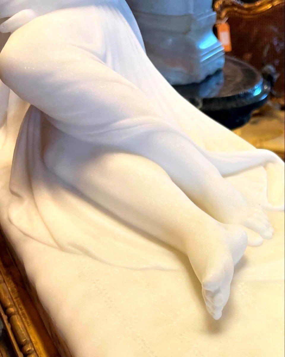 Sculpture en marbre "Vénus Victrix"-photo-3