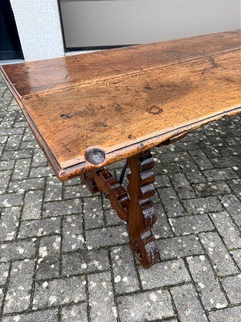 17th Century Spanish Table-photo-7