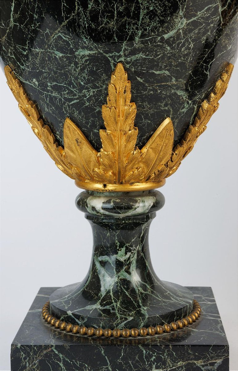 Paire de vases en marbre d'une taille supérieure à la normale-photo-2