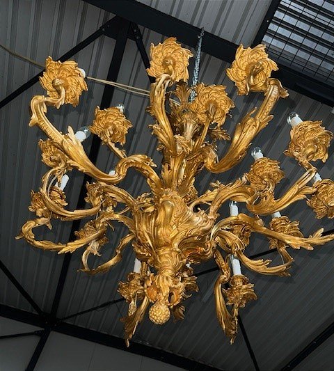 Grand lustre en bronze doré à 16 lumières-photo-3