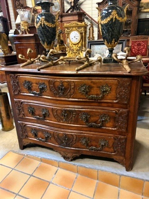18th Century Chest Of Drawers