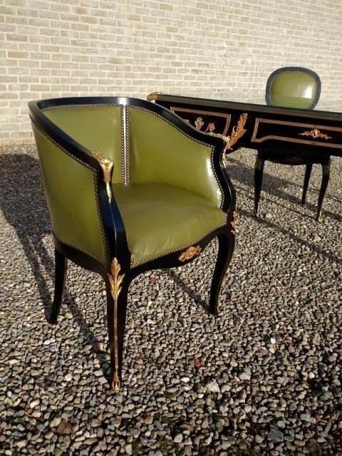 Office Furniture Comprising A Desk With Matching Armchair And 2 Chairs-photo-1