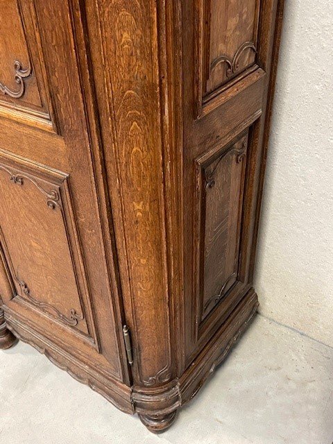 Armoire de château du XVIIIe siècle -photo-5