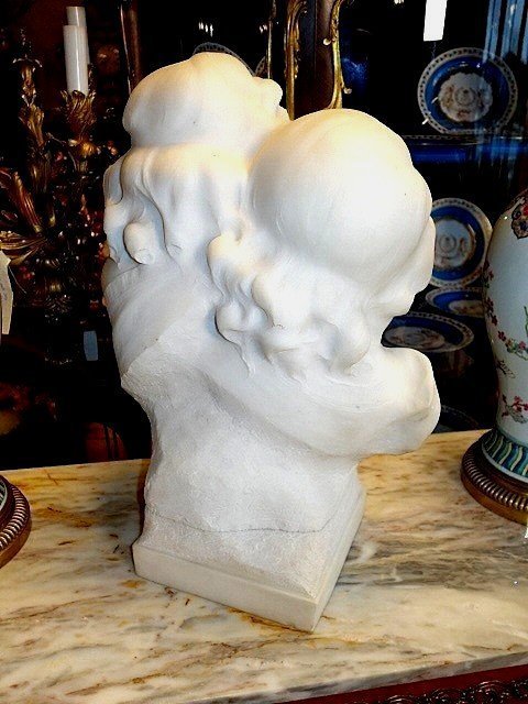 White Marble Sculpture-photo-2