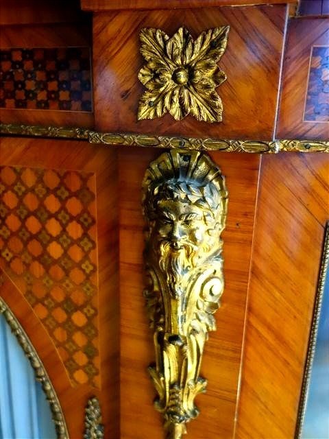 Dressoir et miroir en bois de rose et porcelaine de Sèvres-photo-5