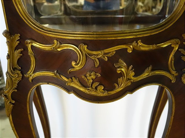 Vitrine de style Louis XV-photo-4