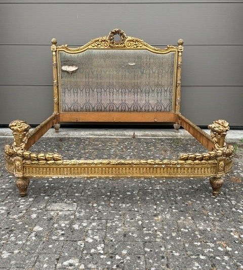 Louis XVI-style Bed 