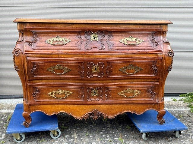 Provençal Chest Of Drawers Made Of Solid Walnut