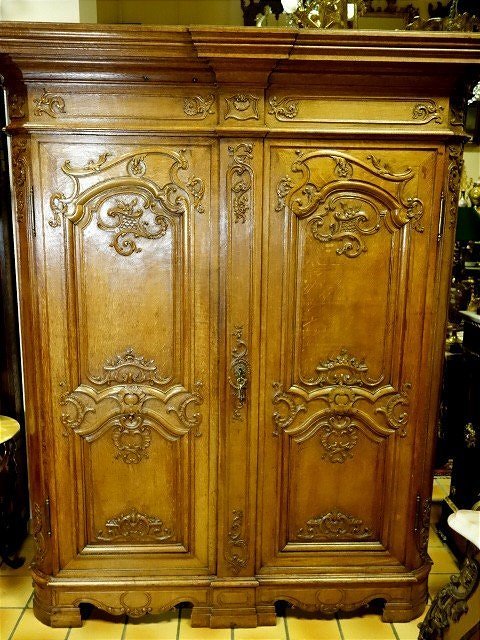 18 Th Century Wardrobe From Liège-photo-2