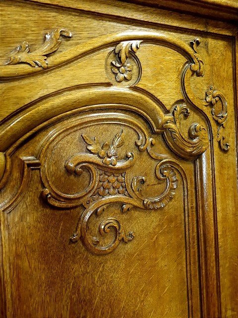 18 Th Century Wardrobe From Liège-photo-1