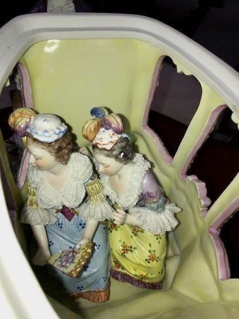 Carosse à chevaux en porcelaine -photo-6