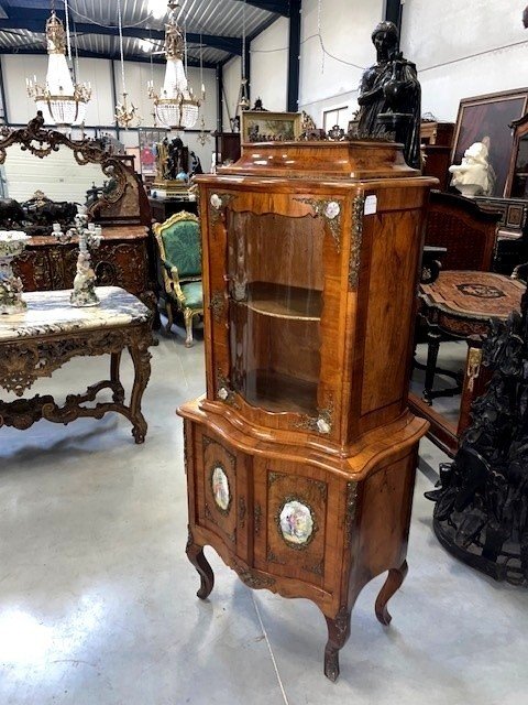 Baroque Display Case