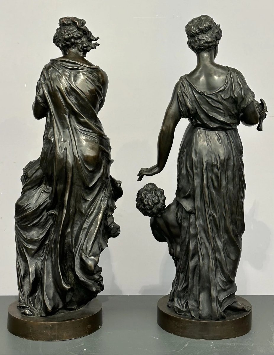 Paire de sculptures en bronze patiné.-photo-2