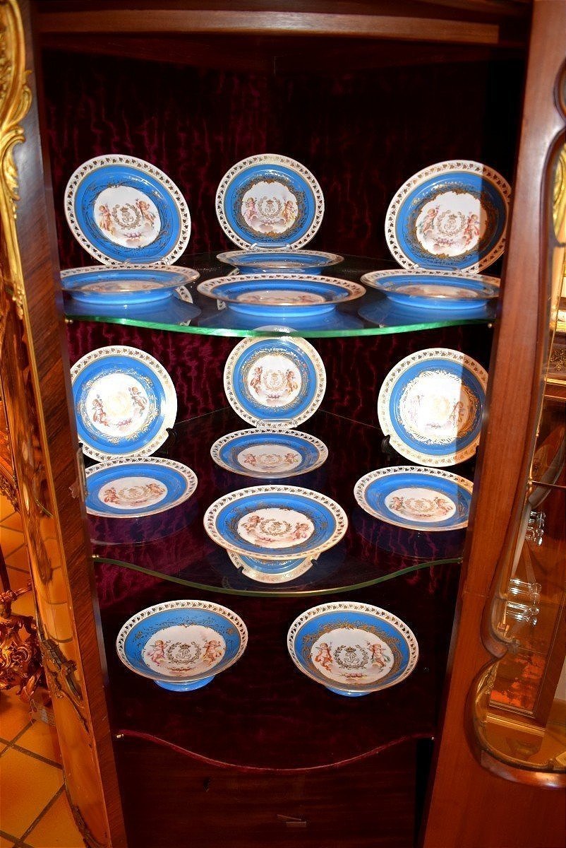 17 Sèvres Plates-photo-3