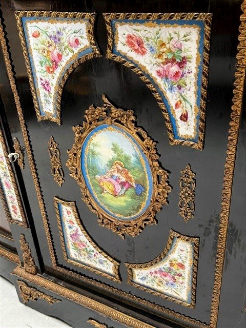 Napoleon III Sideboard-photo-3