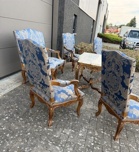 Salon de château de style Régence-photo-2