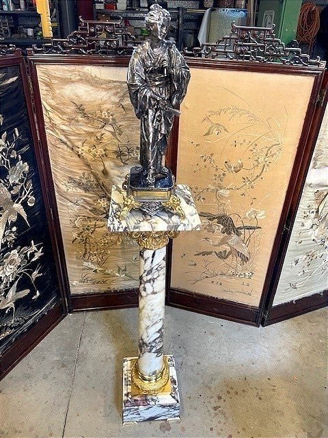An Imposing Column Made Of  Marble And Gilded Bronze