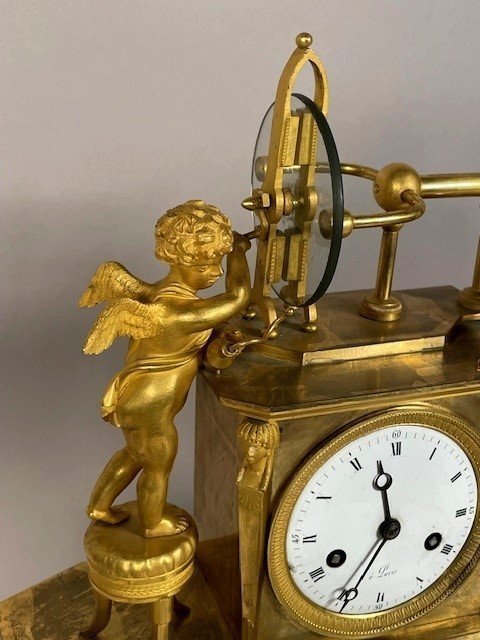 Rare pendule Empire figurant "la découverte de l'électricité statique-photo-1