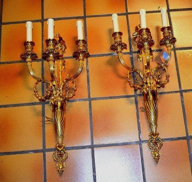 Large Pair Of Gilded Bronze Wall Sconces-photo-4