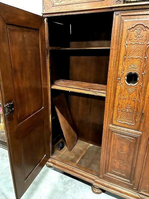 A Wardrobe With An 18th-century Clock-photo-6