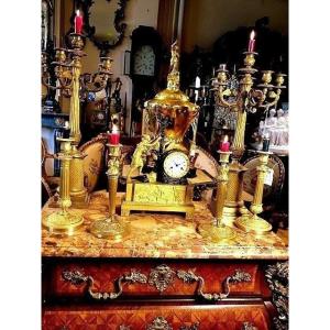 Au Bon Sauvage Pendulum 