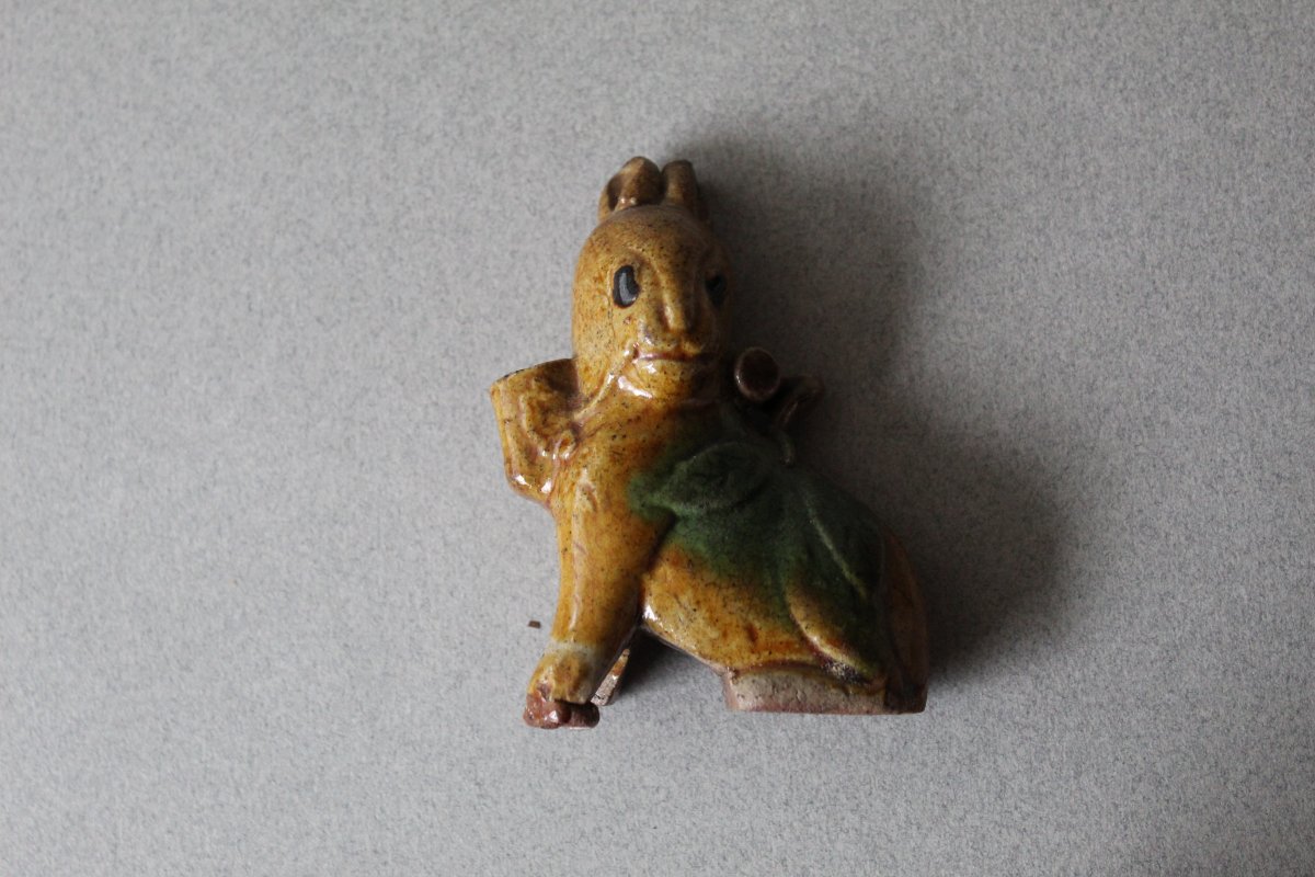 China: Rabbit In 18th Varnished Biscuit-photo-1