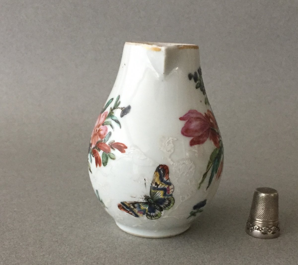 China:  18 Century Porcelain  Milk Jug  Over Decorated In London-photo-2