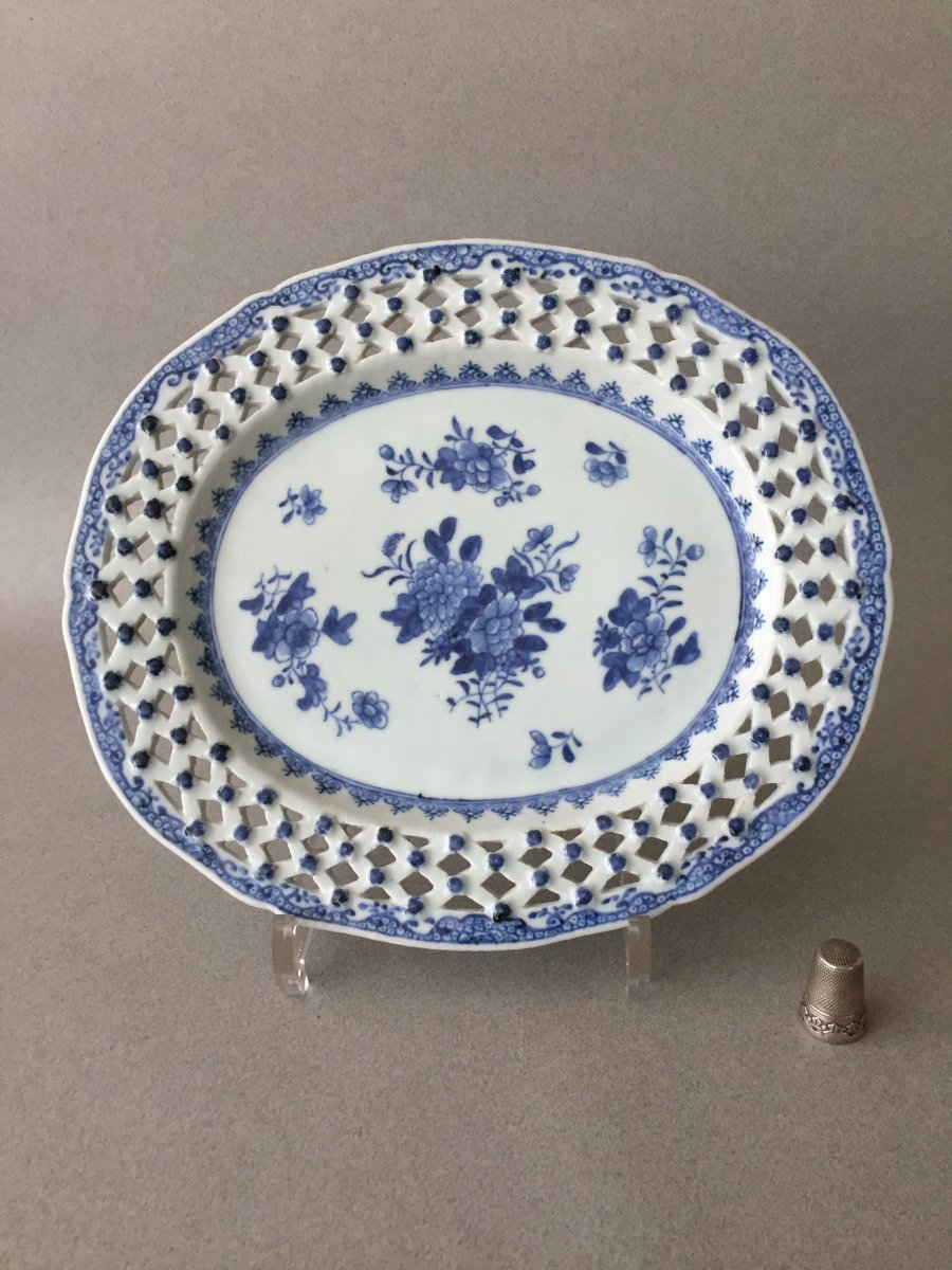 China : Pair Of Blue And White Oval Dishes Qianlong Circa 1780-photo-1