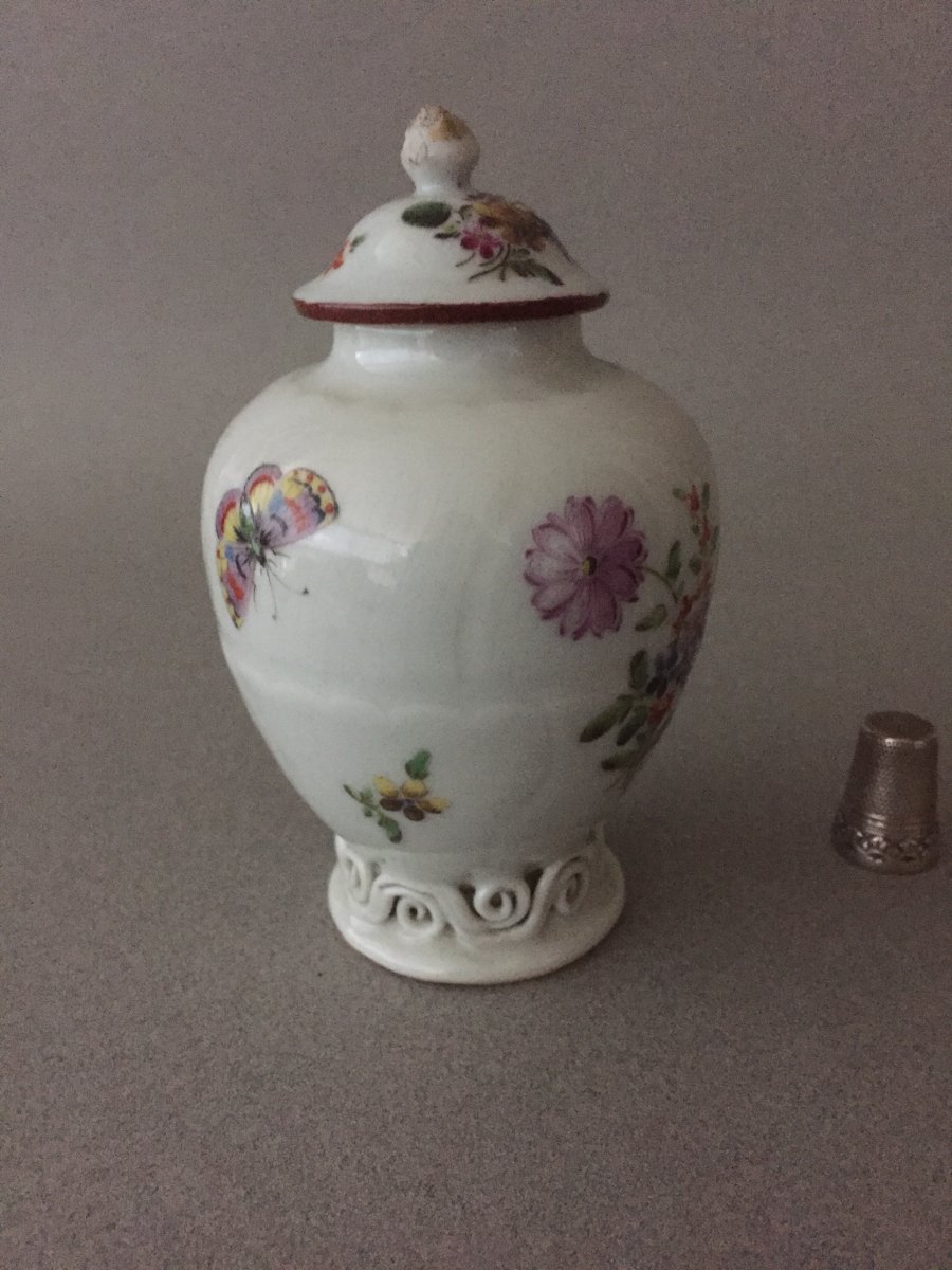 Chine: Boîte à Thé  couverte en porcelaine 18ème-photo-1