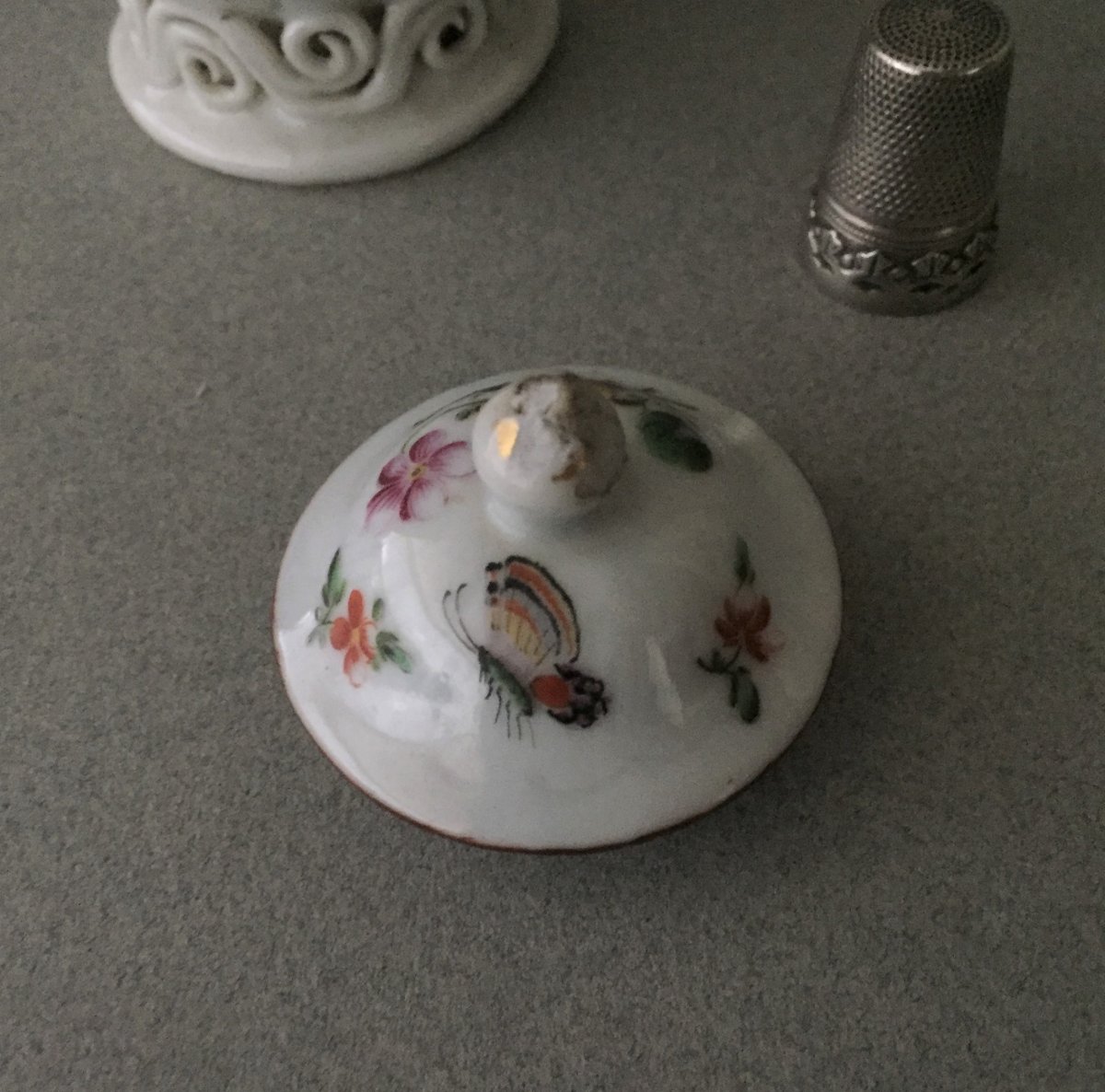 Chine: Boîte à Thé  couverte en porcelaine 18ème-photo-2