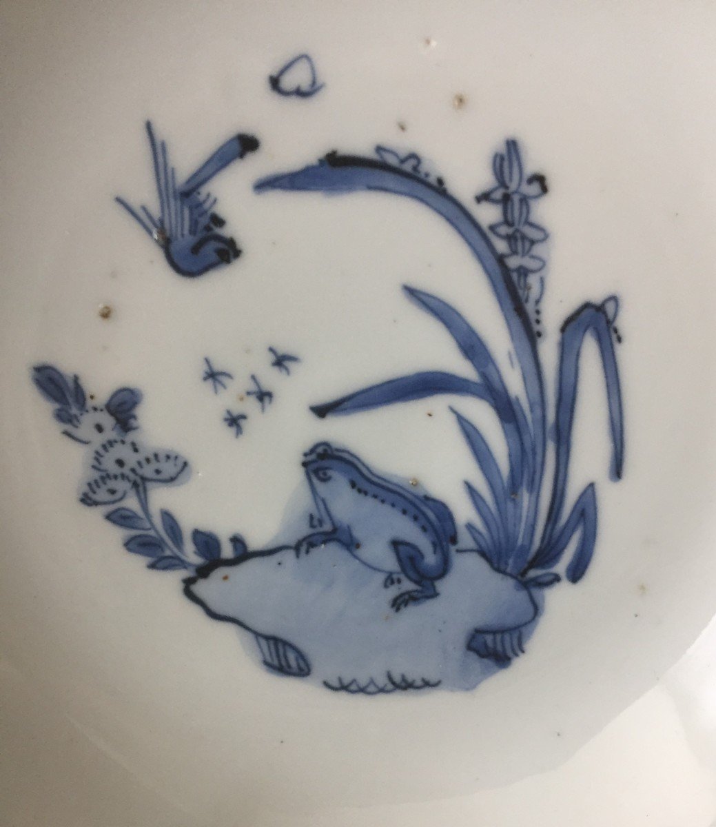 China: 17th Century Porcelain Saucer Dish-photo-3