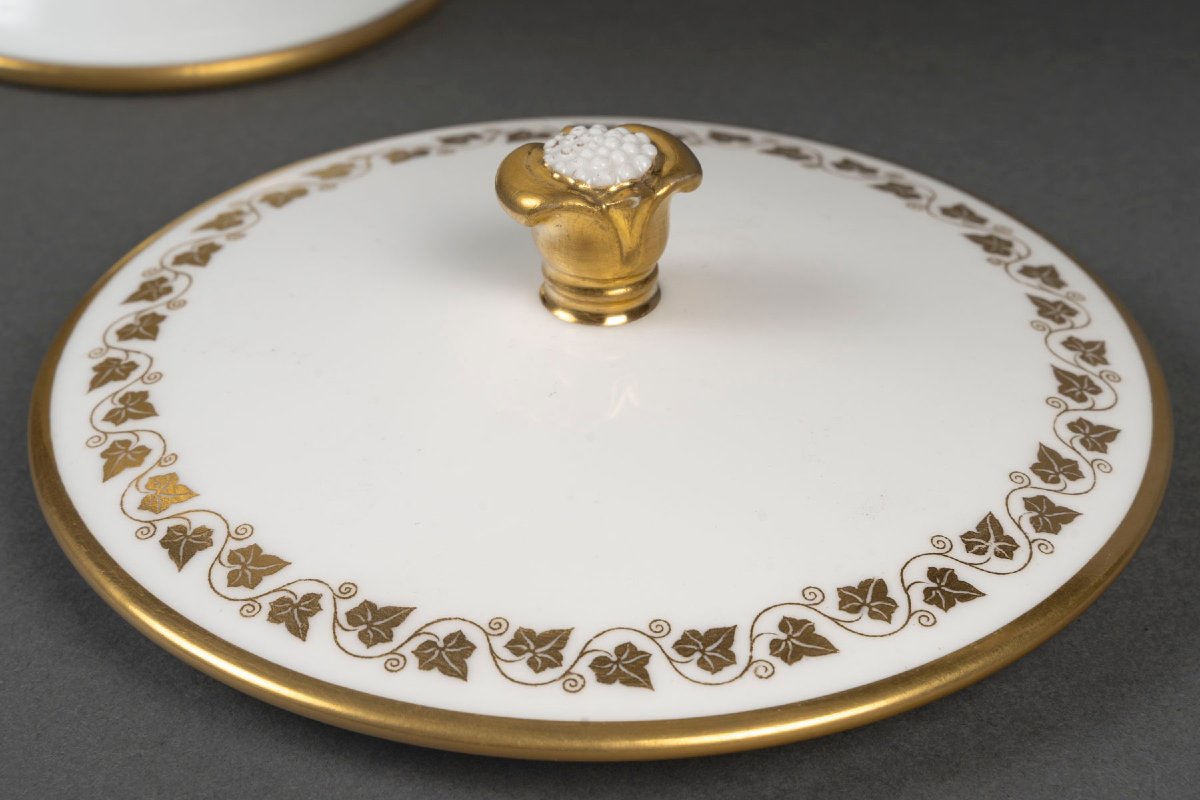 Pot à décoction de la manufacture Royale de Sèvres, daté 1847-photo-4