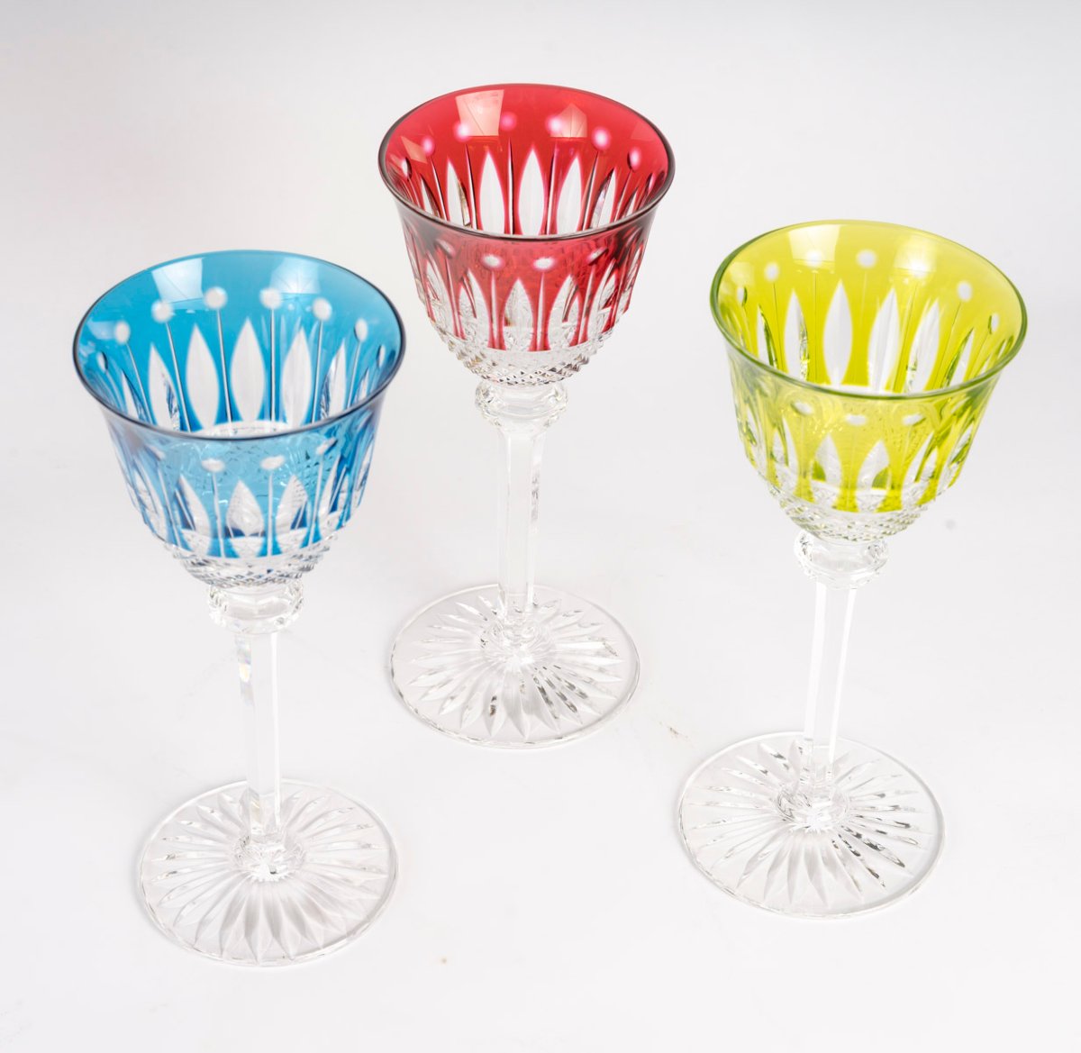 Cristal de Saint-Louis – 6 verres à vin modèle Tommy, cristal doublé multicolore -photo-3